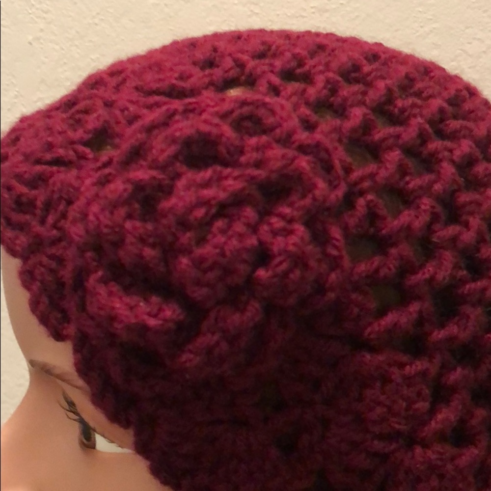 Lady’s slouchy hat winter hat New hand crochet by me - Picture 2 of 3